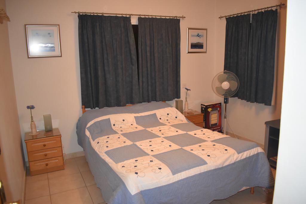 Sirena Sunrise Apartment 125 파포스 외부 사진