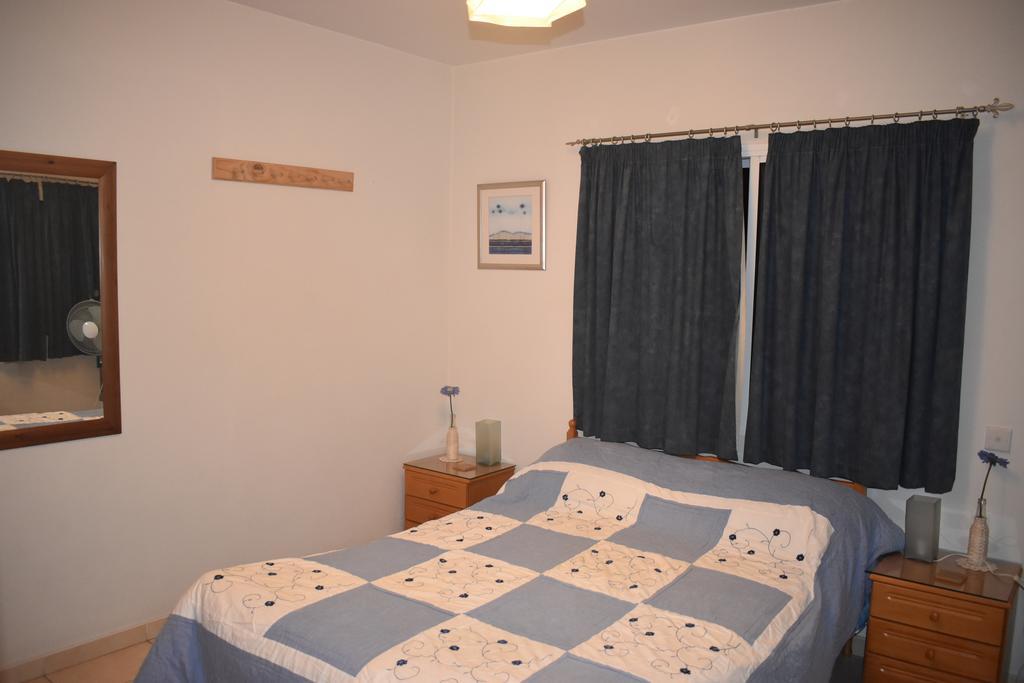 Sirena Sunrise Apartment 125 파포스 외부 사진