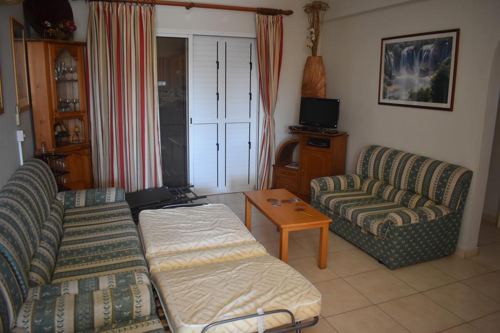 Sirena Sunrise Apartment 125 파포스 외부 사진